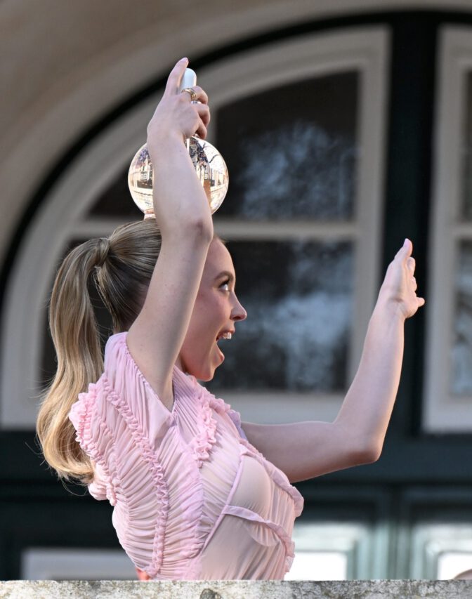 Sydney Sweeney Busty Pink Dress Portugal Kerastase