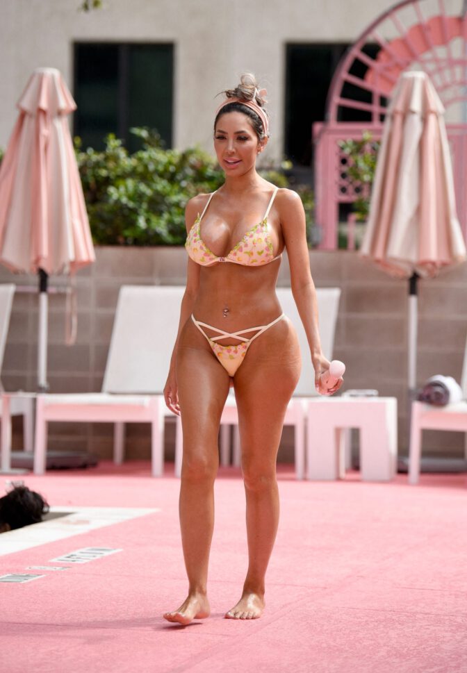 Farrah Abraham Massive Ass Big Tits Micro Thong Bikini Palm Springs
