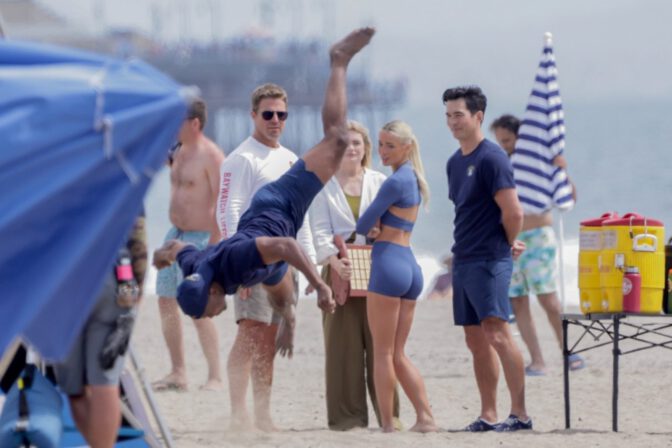 Olivia Dunne Camel Toe Booty Handstand Baywatch Beach