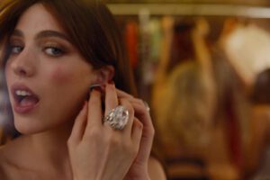 Sabrina Carpenter Lesbian Eroticism House Tour Video Margaret Qualley Madelyn Cline