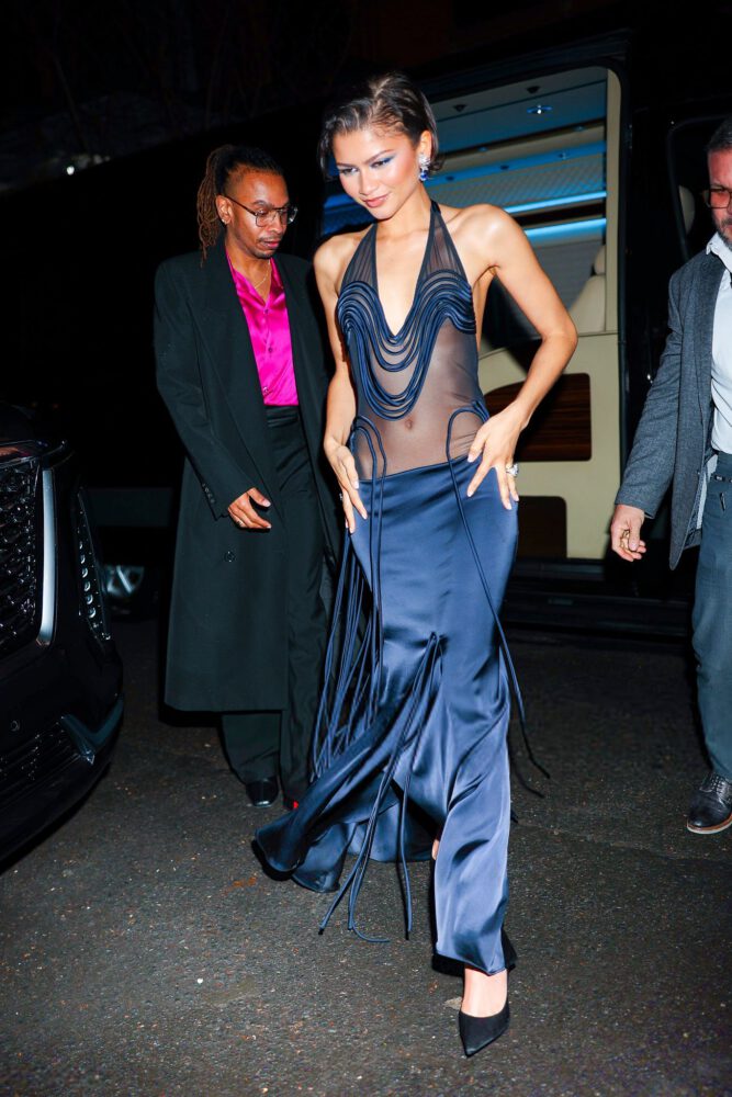 Zendaya Sheer Di Petsa Gown Teases Curves Nyc Afterparty The Drama