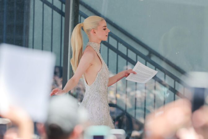 Anya Taylor Joy Legs Hollywood Walk Of Fame Miley Cyrus