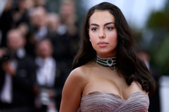 Georgina Rodriguez Big Ass Cleavage Cannes Mermaid Dress Chopard