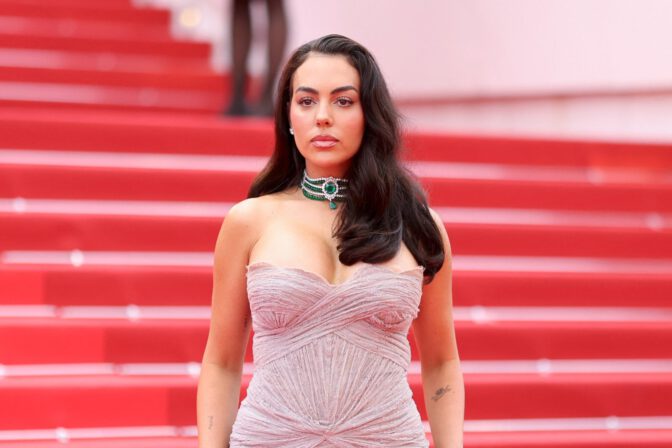 Georgina Rodriguez Big Ass Cleavage Cannes Mermaid Dress Chopard