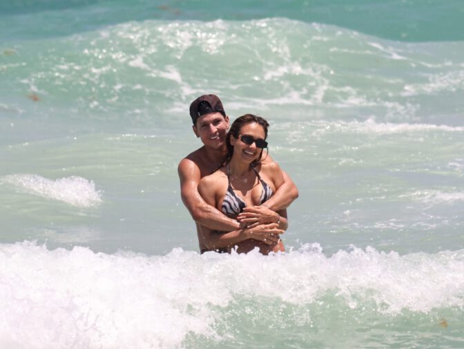 Jessica Alba Zebra Bikini Body Miami Beach