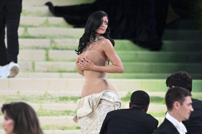 Kylie Jenner Nude Corset Breasts Met Gala