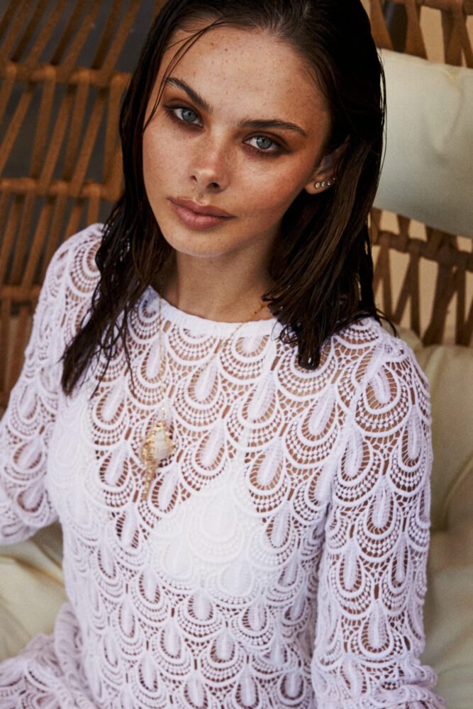 Meika Woollard Sexy Body Bikini Ass Tease Poolside