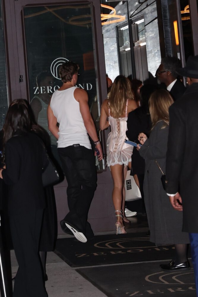 Olivia Ponton Sexy Legs Pink Corset Lace Skirt Zero Bond Met Gala Afterparty