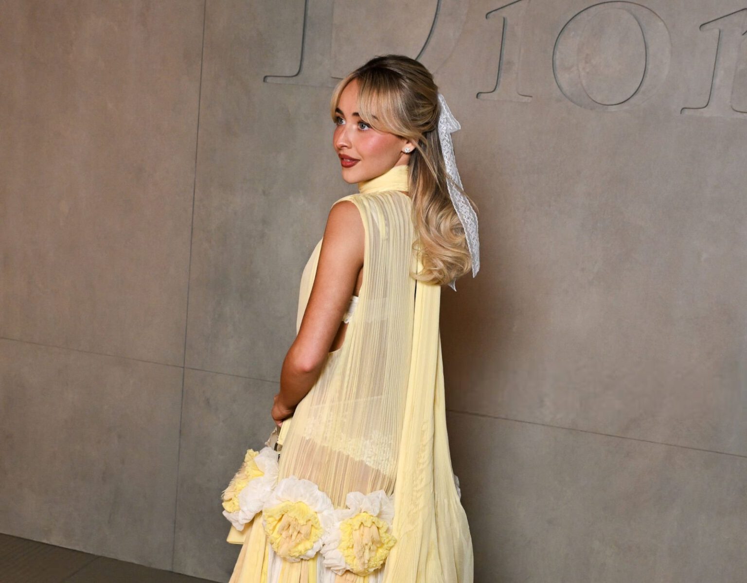 Sabrina Carpenter See Through Yellow Dior Dress Lace Bra Panties - Hot