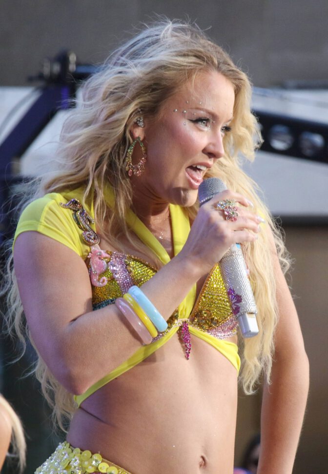 Zara Larsson Booty Yellow Fringe Outfit Today Show Rockefeller
