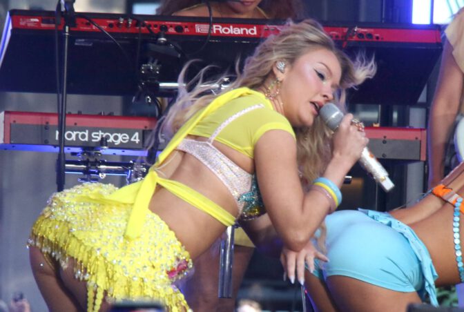 Zara Larsson Booty Yellow Fringe Outfit Today Show Rockefeller