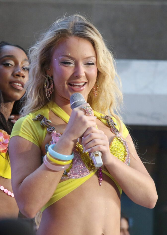 Zara Larsson Booty Yellow Fringe Outfit Today Show Rockefeller