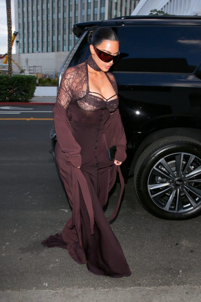 Kim Kardashian Big Breasts Cleavage Spago