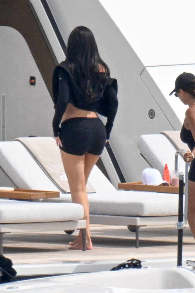 Kylie Jenner Cleavage Plunging Bra Pilates Sardinia Superyacht