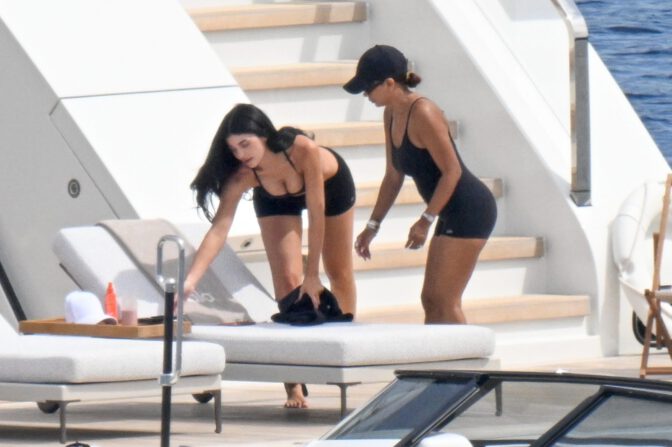 Kylie Jenner Cleavage Plunging Bra Pilates Sardinia Superyacht