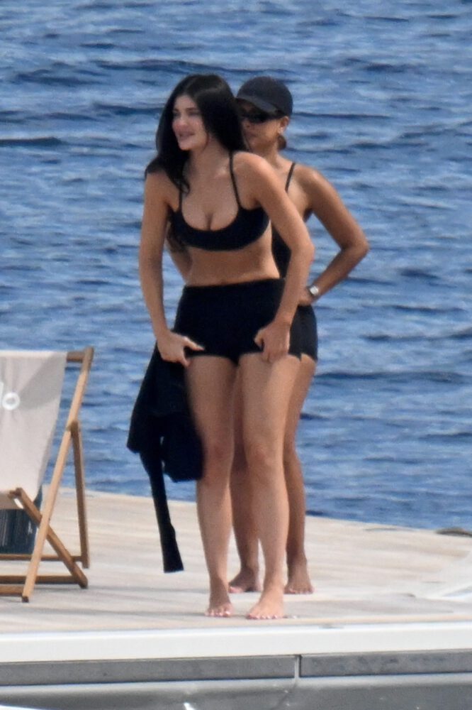 Kylie Jenner Cleavage Plunging Bra Pilates Sardinia Superyacht