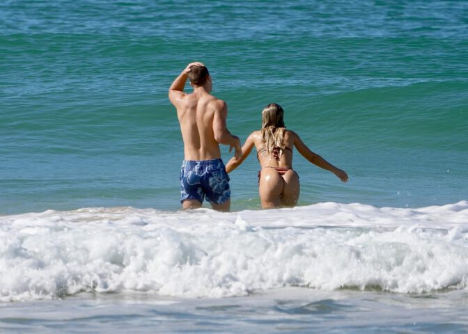 Tammy Hembrow Naked Thong Ass Beach Photos