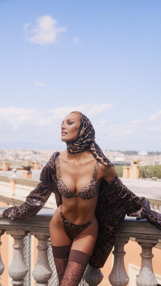 Candice Swanepoel Victorias Secret Very Sexy Rome