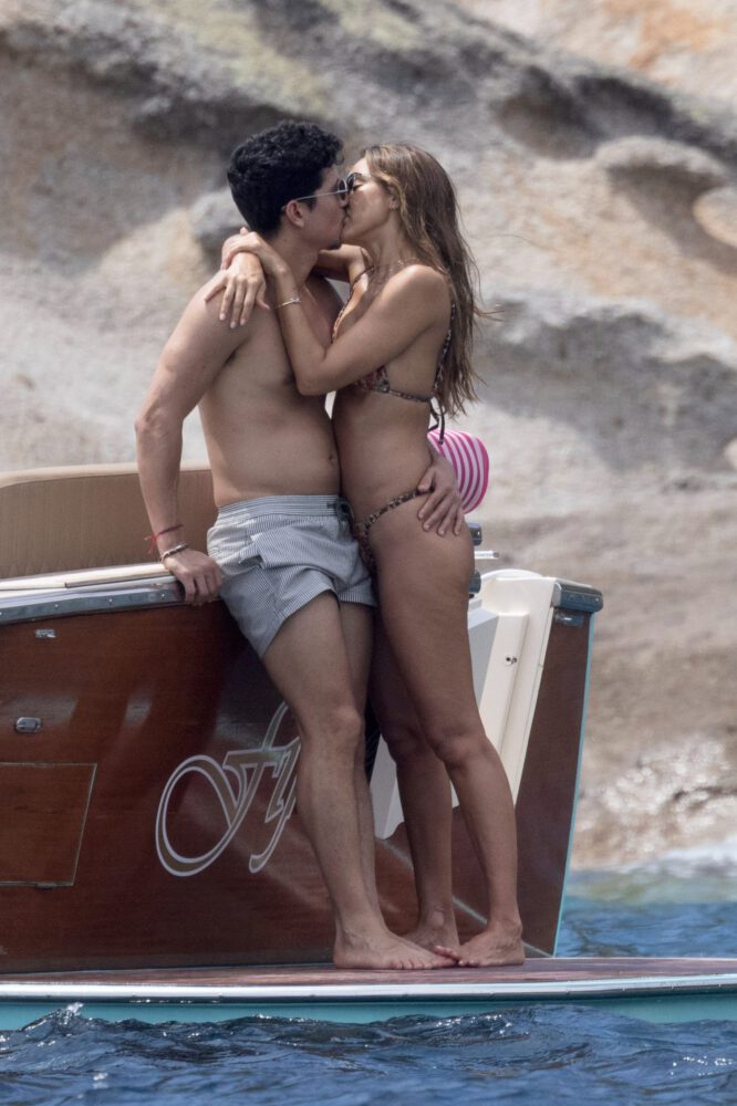 Jessica Alba Sexy Booty Wet Bikini Giglio Island Paparazzi