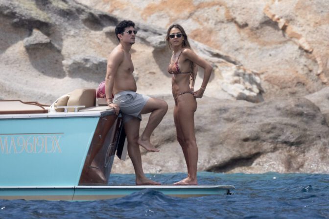 Jessica Alba Sexy Booty Wet Bikini Giglio Island Paparazzi