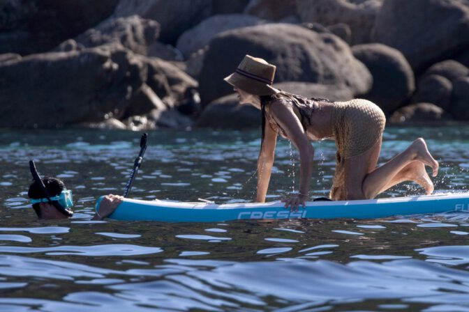 Jessica Alba Sexy Booty Wet Bikini Giglio Island Paparazzi