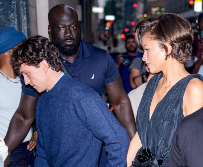 Zendaya Legs Near Upskirt Nyc Hotel