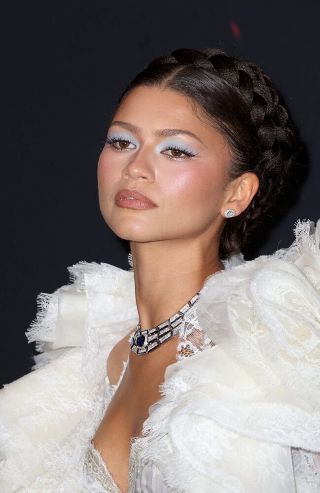 Zendaya Revealing White Lace Cutout Dress Curves Legs Odyssey Paris Premiere