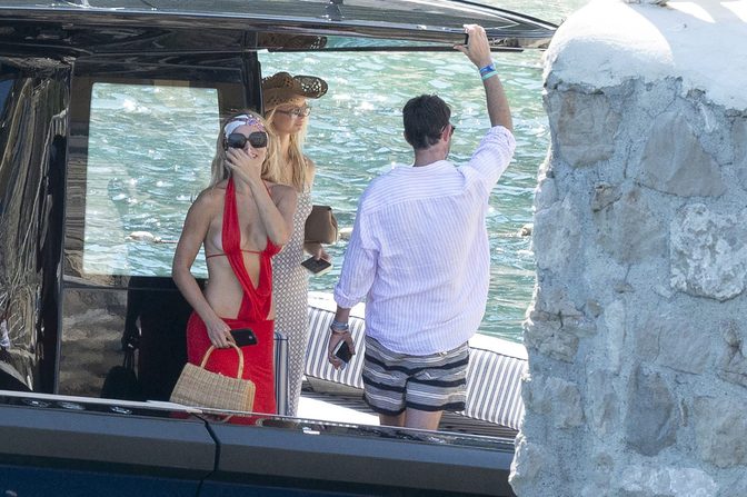 Brooks Nader Boobs Braless Sexy Dress Positano