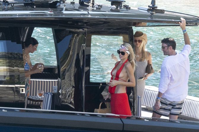 Brooks Nader Boobs Braless Sexy Dress Positano