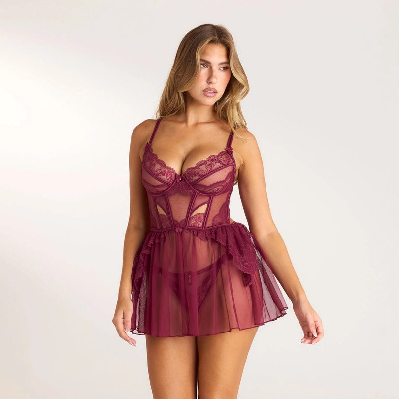 Kara Del Toro Lounge A Love Affair Lace Curves Cleavage