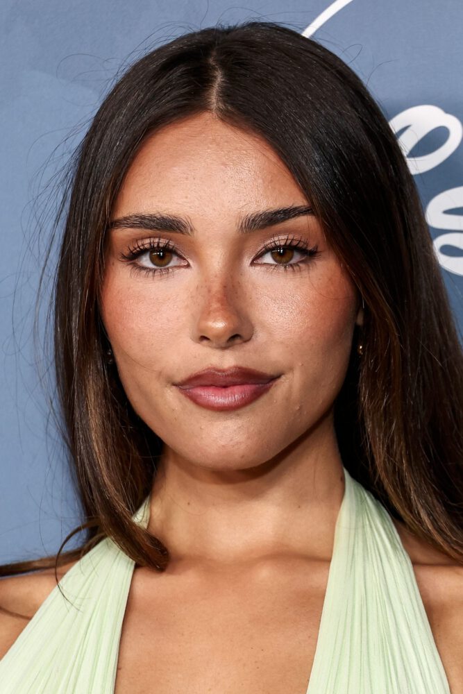 Madison Beer Busty Cleavage Legs Mint Mini Variety Event