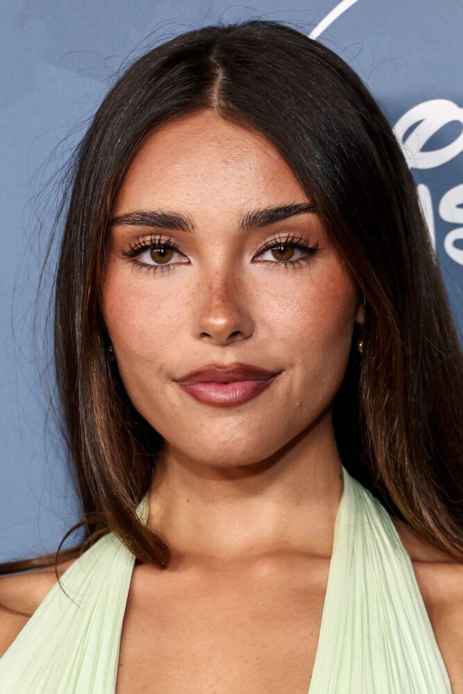 Madison Beer Busty Cleavage Legs Mint Mini Variety Event