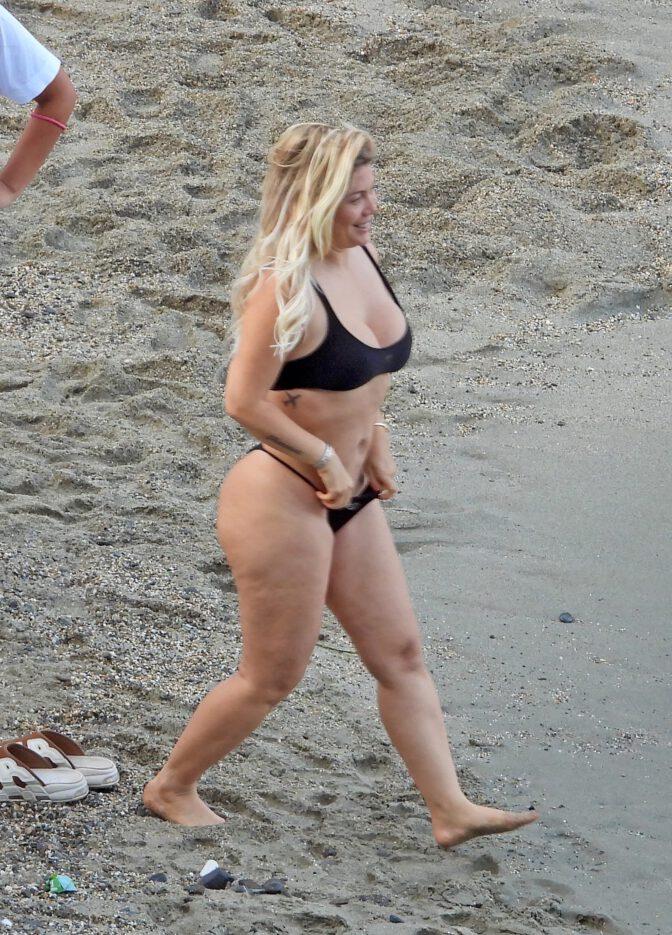 Wanda Nara Curvy Black Thong Bikini Portofino