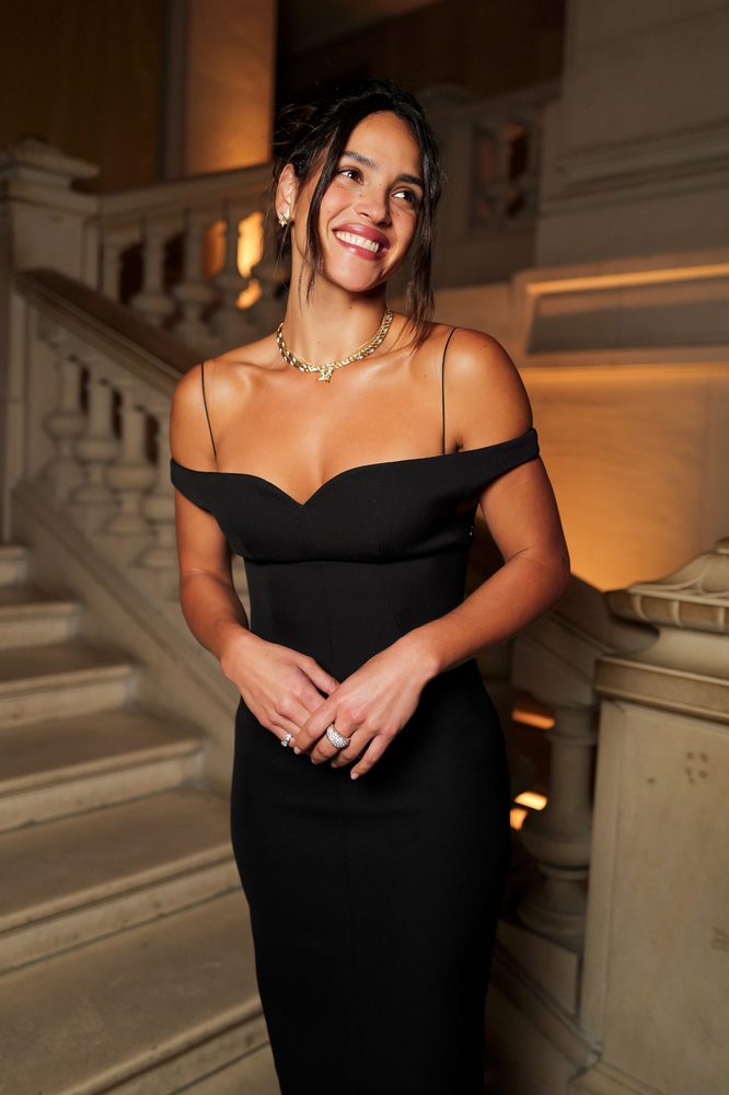 Adria Arjona Cleavage Black Bodycon Dress Tiffany Dinner Paris 003