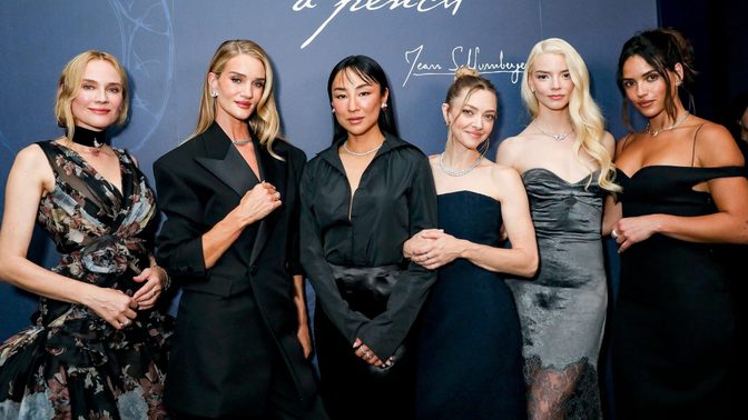Adria Arjona Cleavage Black Bodycon Dress Tiffany Dinner Paris