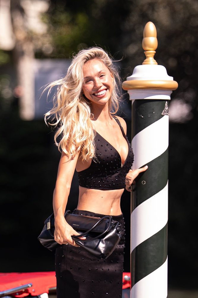 Alexis Ren Deep Cleavage Black Crop Top Venice Lido