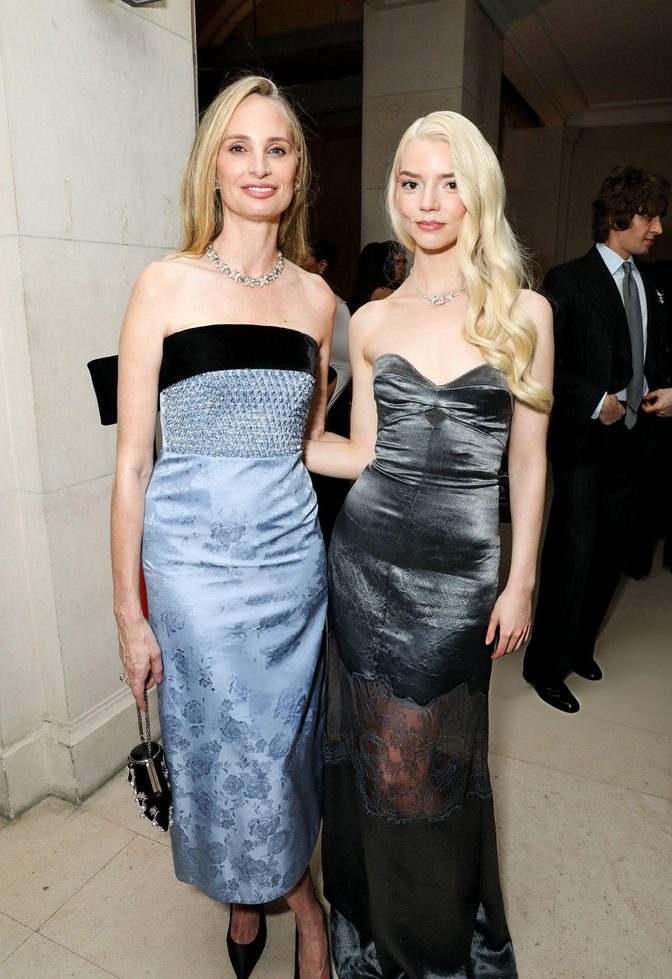 Anya Taylor Joy Metallic Grey Strapless Gown Cleavage Tiffany Paris Dinner