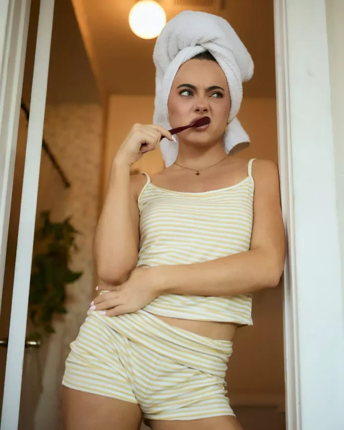 Ava Allan Round Ass Sexy Body Instagram