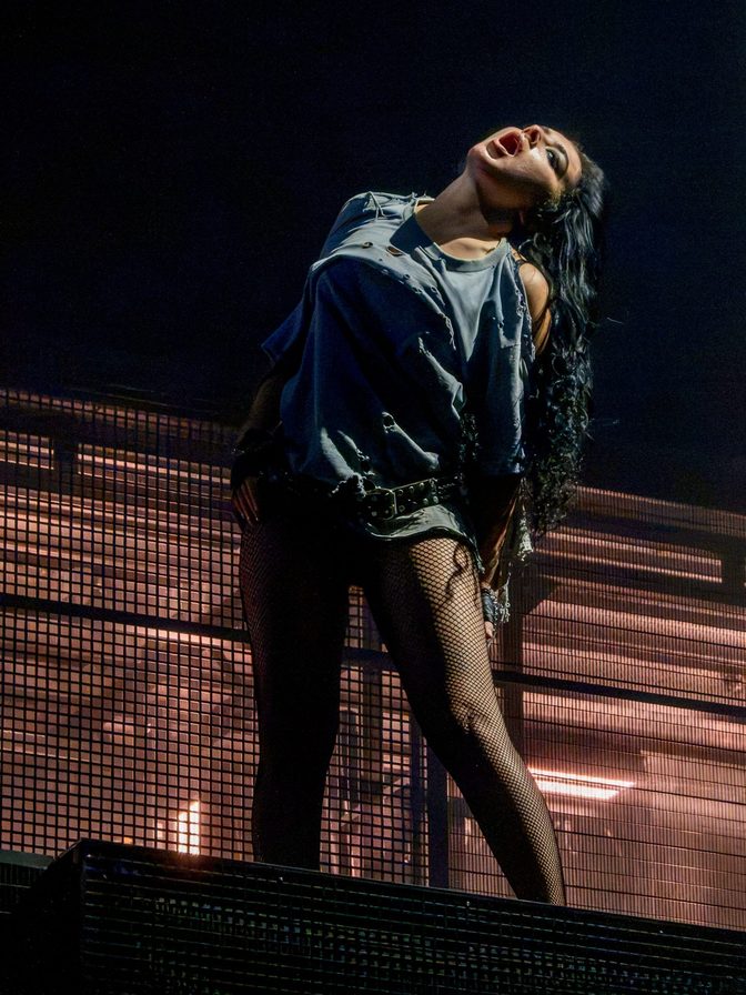 Charli Xcx Cleavage Fishnets Big Boobs Philly Concert
