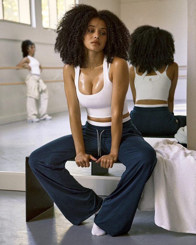Chase Infiniti Sexy Cleavage Vuori Studio Shoot