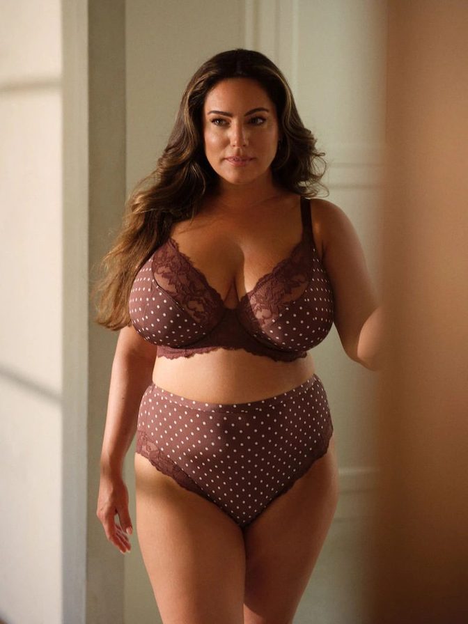 Kelly Brook Huge Breasts Next Lingerie