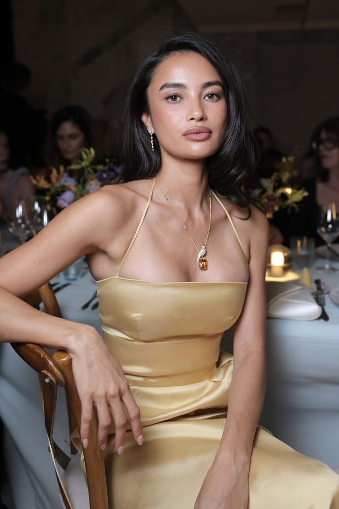 Kelsey Merritt Yellow Satin Gown Cleavage Curves Tiffany Paris Dinner