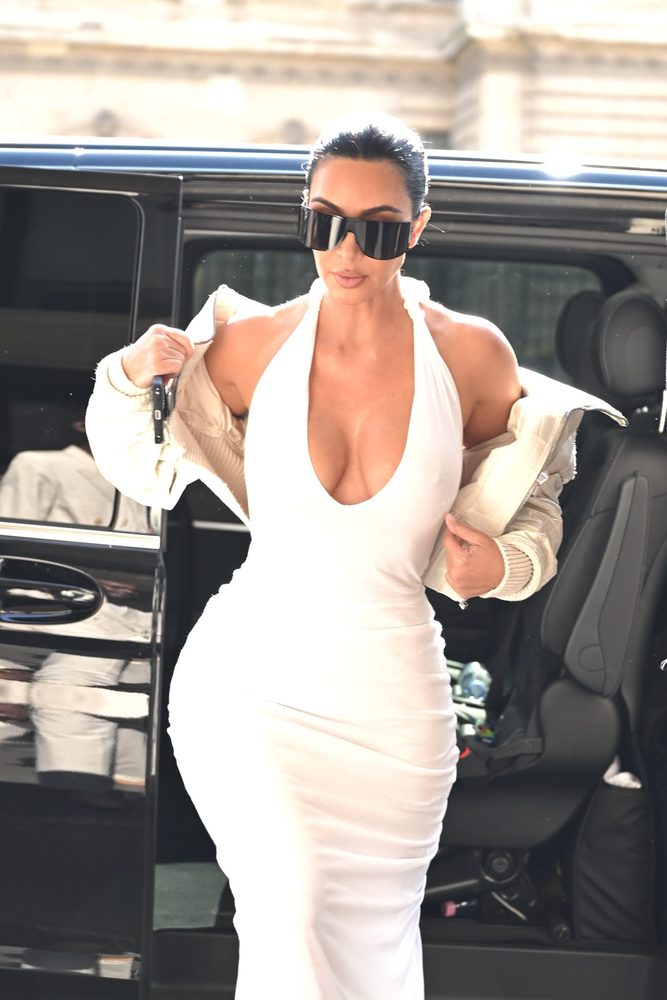 Kim Kardashian Braless White Dress Huge Breasts Cleavage Paris
