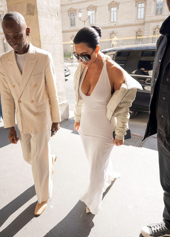 Kim Kardashian Braless White Dress Huge Breasts Cleavage Paris