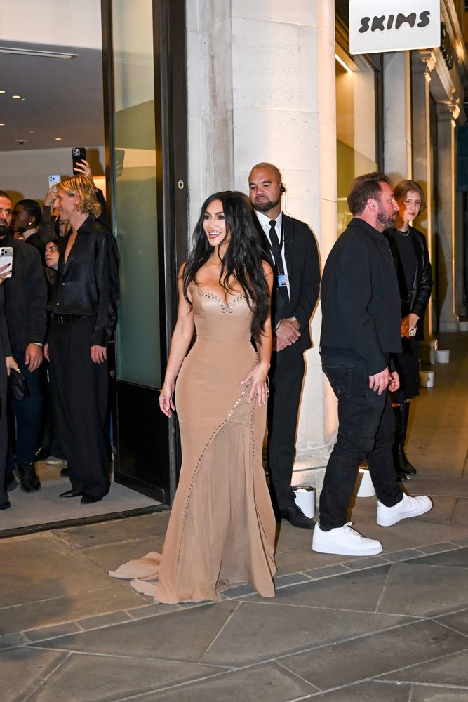 Kim Kardashian Cleavage Curves Nude Grommet Dress Skims London