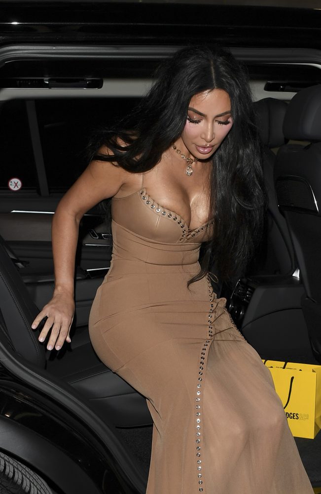 Kim Kardashian Cleavage Curves Nude Grommet Dress Skims London