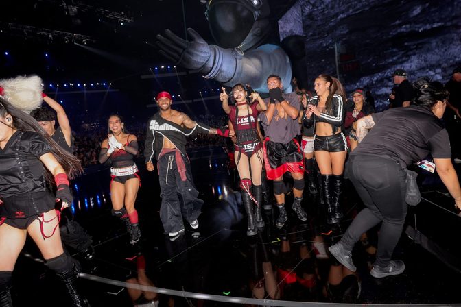 Lisa Round Booty Fishnet Tights Platform Boots Vmas