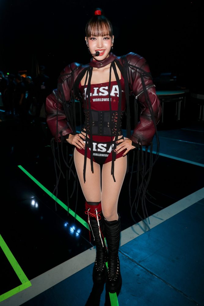 Lisa Round Booty Fishnet Tights Platform Boots Vmas