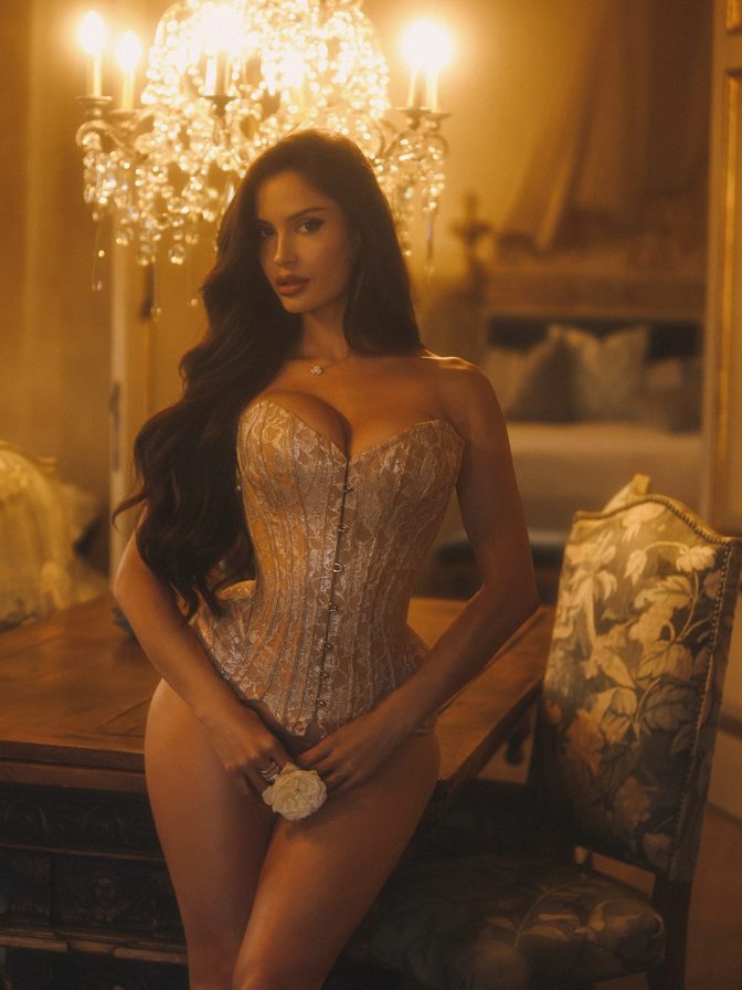 Natalia Barulich Gold Corset Juxhin Kurti Seductive Cleavage