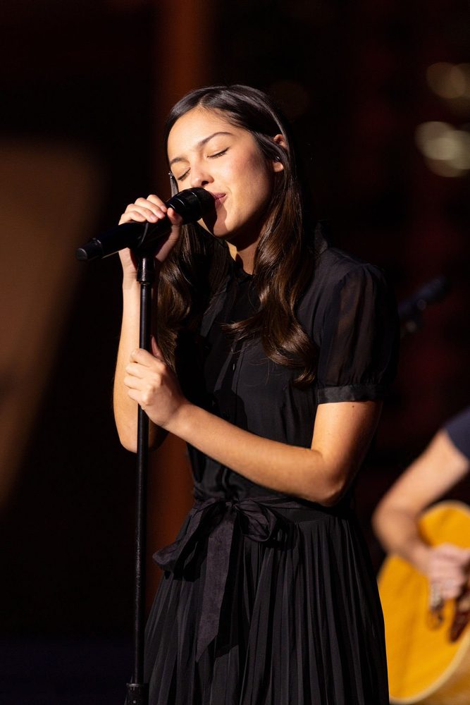 Olivia Rodrigo Sexy Legs Sheer Dark Stockings Grammy Museum